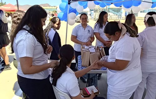 Realiza Facultad de Enfermería y Nutriología Feria de Salud en Campus Parral